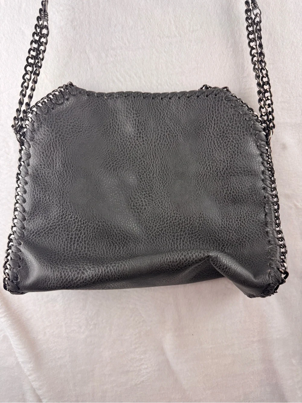 Gray Chain Detail Crossbody Bag | Minimalist Luxe Shoulder Purse